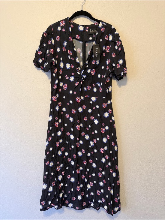 Nicole Miller Dresses & Skirts - Nicole Miller Black Midi Dress with Red and White Floral Print